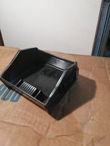 Aschenbecher vorn mitte